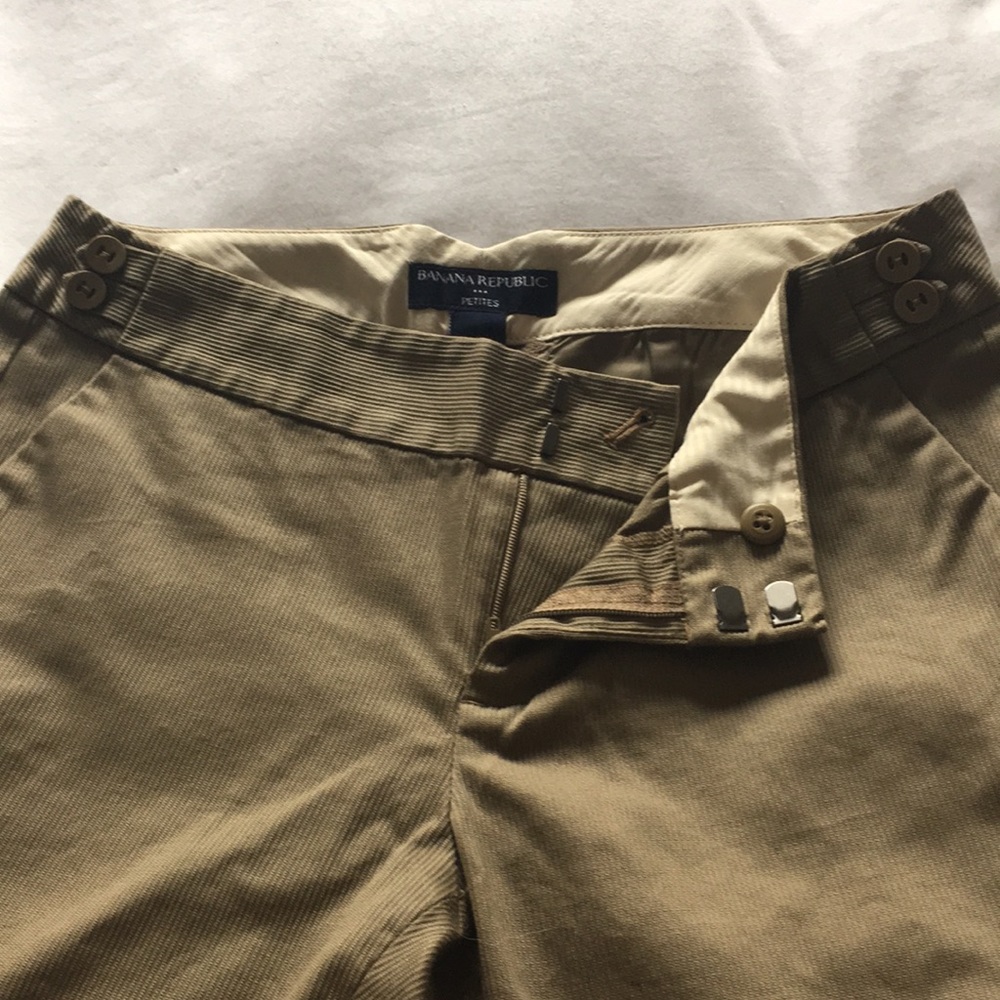 Banana Republic Petite 4 cropped pants